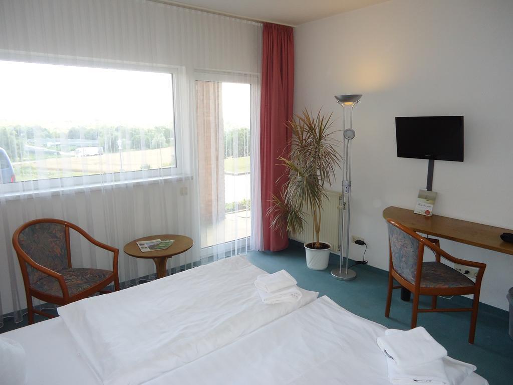 נויברנדנבורג Greenline Hotel Hellfeld חדר תמונה