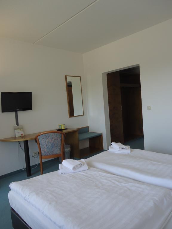 נויברנדנבורג Greenline Hotel Hellfeld מראה חיצוני תמונה